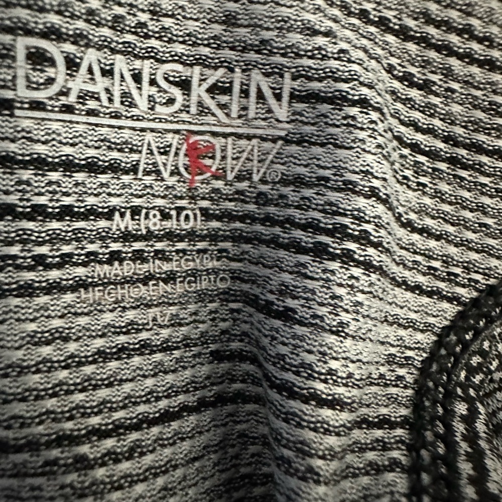 Danskin Now Black & White Workout Tank – Size M - Picture 3 of 3